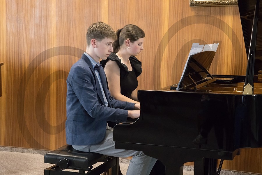 0125A  Absolv koncert 14.05.25 od 16.30 hodin Doubravka