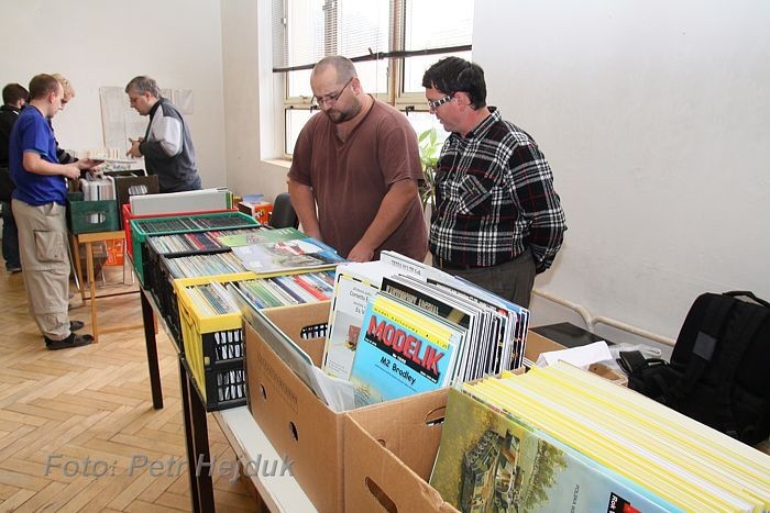 Papírový velbloud 2011