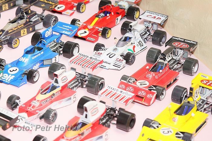 Papírový velbloud 2011